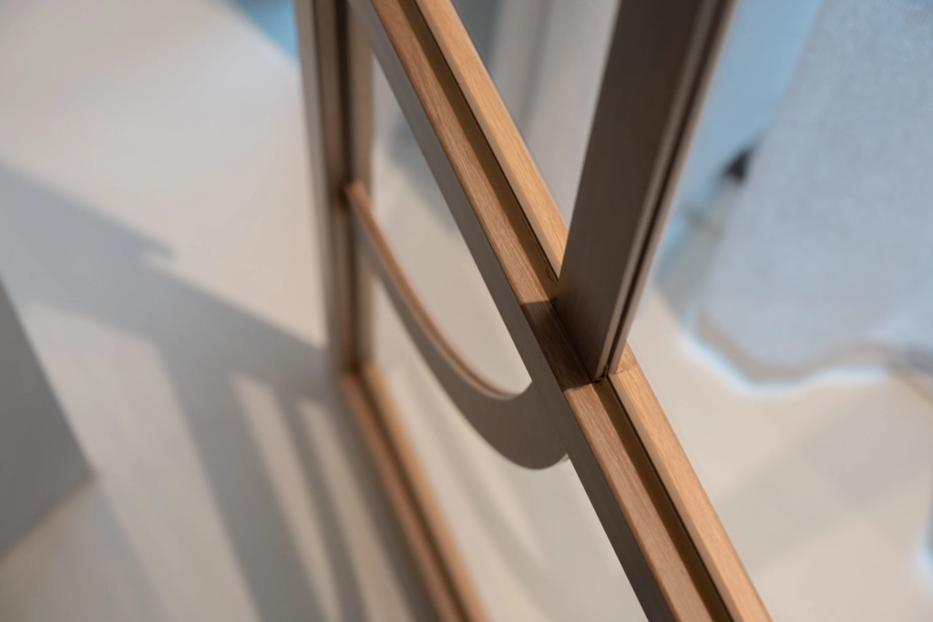 Detail van een stalen taatsdeur